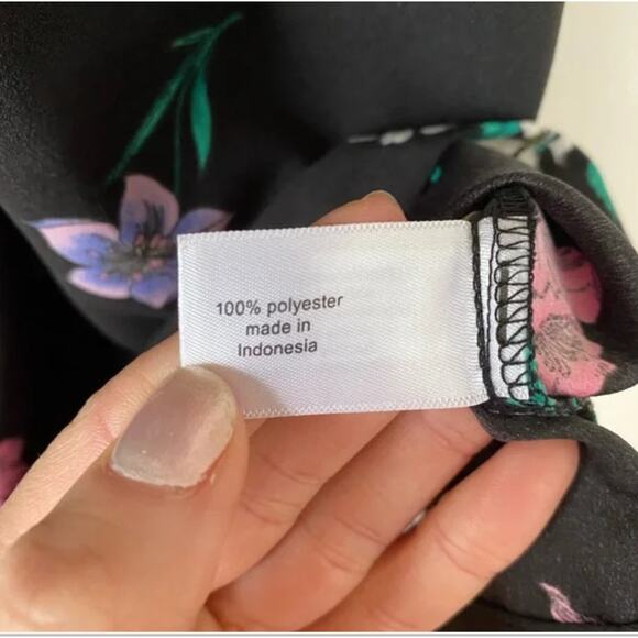 Lane Bryant Moody Floral Print Sleeveless Top 22 - Picture 8 of 8